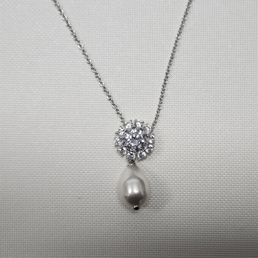 NWT Eliot Danori Silver-Tone Cubic Zirconia Flower & Imitation Pearl Necklace